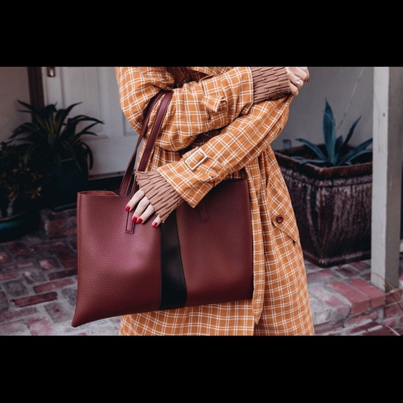New Vince Camuto cognac vegan leather Luck tote - Picture 2 of 5